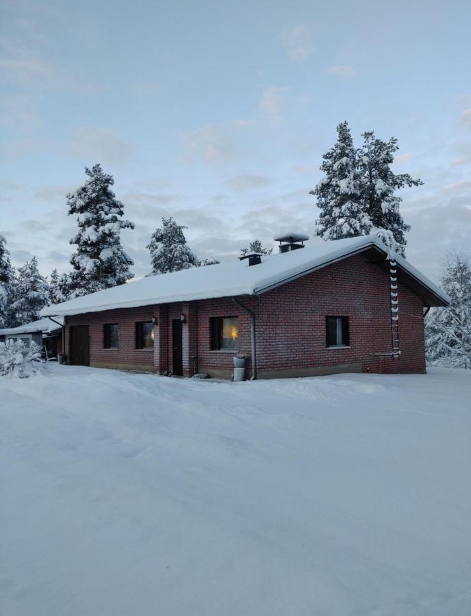 Laplands Hillside Villa *
